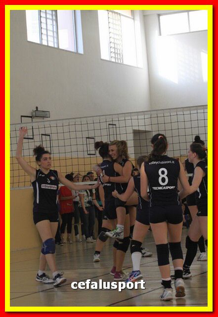 150523 volley 302_tn.jpg